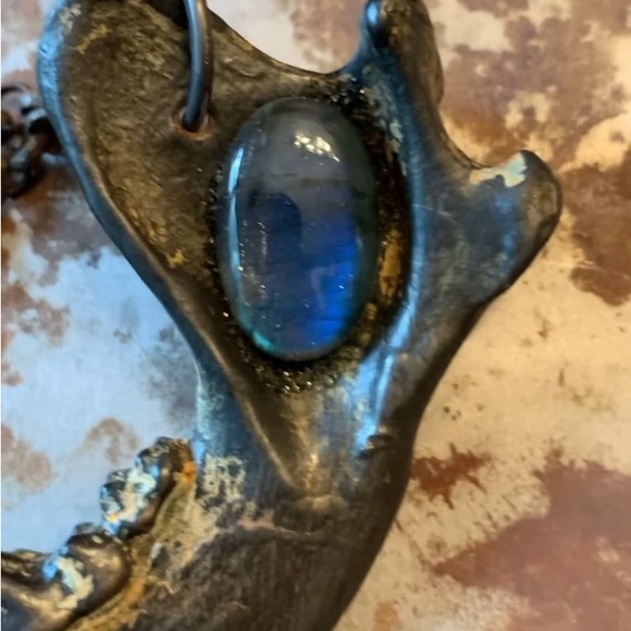 S O L D ETHICALLY SOURCED from the Appalachian Foothills… - Picture 8 of 9